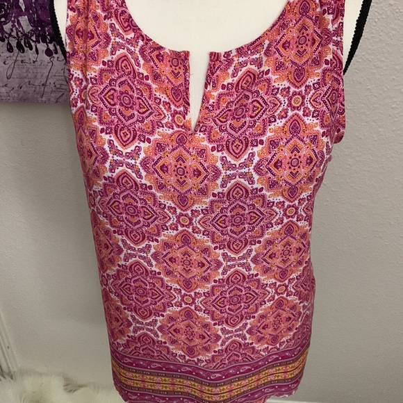 Sleeveless Top - Relaxed Fit - Size L - Picture 2 of 5